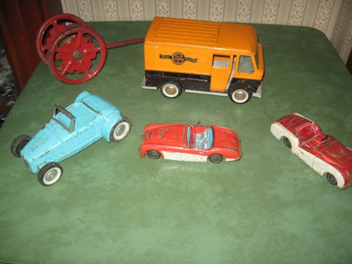 Property photo 41 - Major Antique & Collectibles Auction